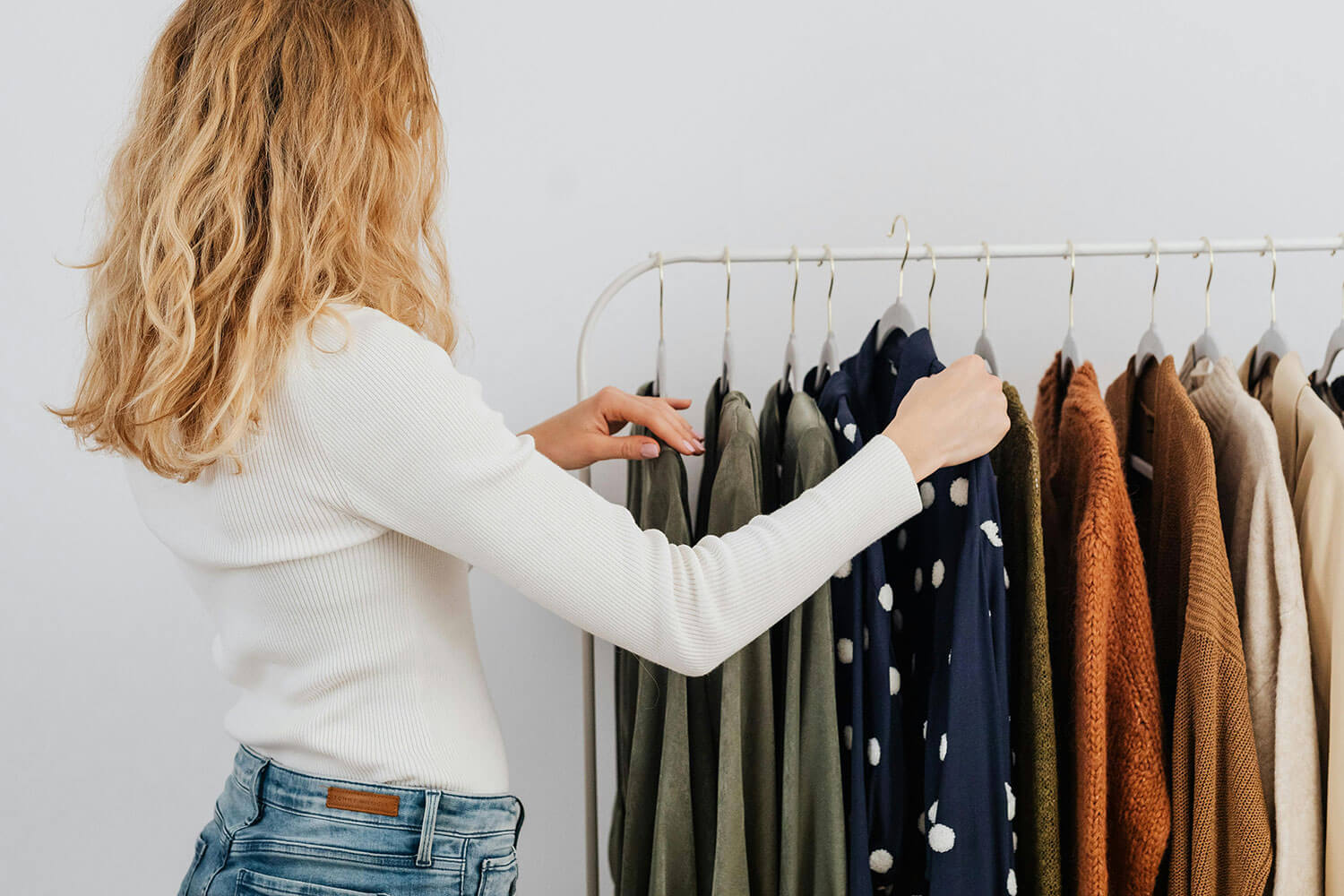 Varför handla Second Hand? Fördelarna som övertygar